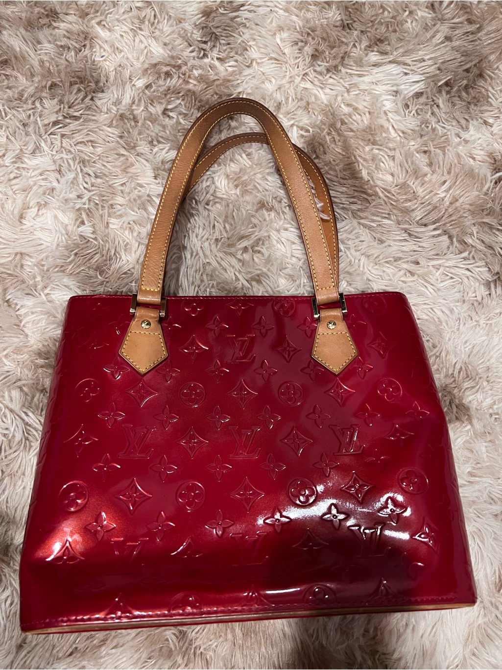Louis Vuitton Red Patent Vernis Tote With Natural Vachetta Handles